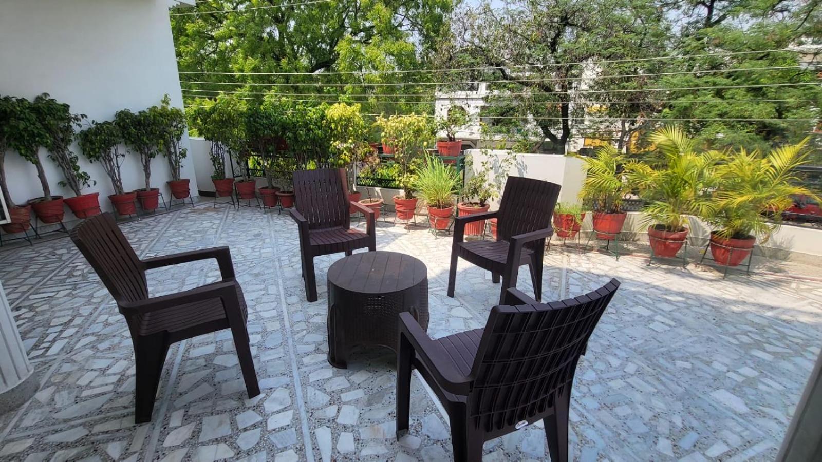 Apartment Sunlit - The Luke Lucknow